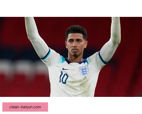 贝林厄姆入选FIFPRO世界十一，展现竞争力增强的赛季表现